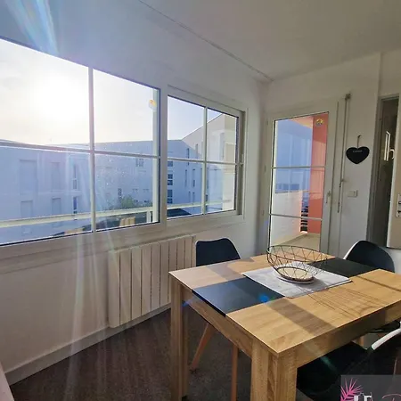 Lumineux Avec Balcon Pres De La Plage, Parking, Wifi - Fr-1-825-51 Apartment La Rochelle (Charente-Maritime)